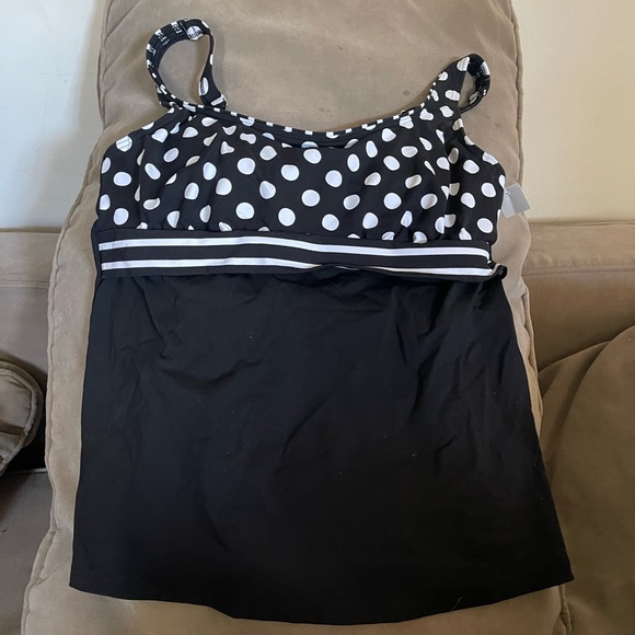 Lands’ End women’s Tankini size 12 black and white - Picture 2 of 3